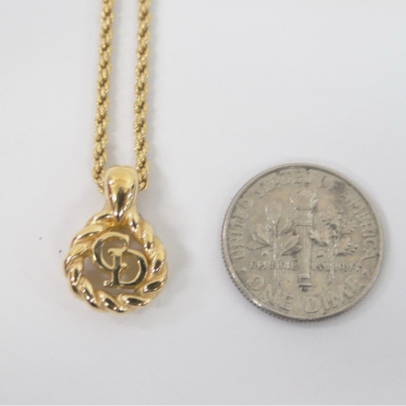 Christian Dior Gold Pendant Necklace - Picture 4 of 4